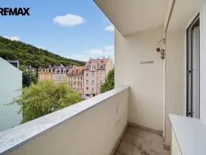 Prodej bytu 3+1, Karlovy Vary, Krymská, 71 m2
