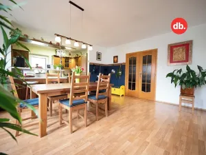 Prodej rodinného domu, Karlovy Vary, Vančurova, 260 m2