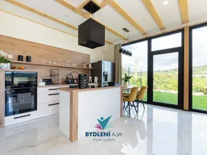 Prodej rodinného domu, Bystřany, 284 m2