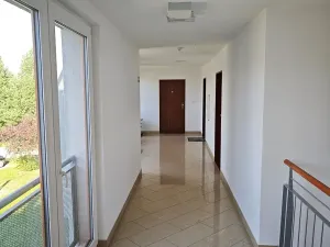 Prodej bytu 1+kk, Praha - Pitkovice, Holubinková, 39 m2