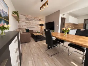 Prodej bytu 4+kk, Dolní Třebonín, 83 m2