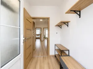 Pronájem rodinného domu, Postřižín, Na Stráni, 80 m2
