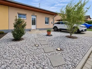 Pronájem rodinného domu, Postřižín, Na Stráni, 80 m2