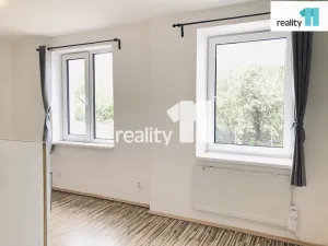 Prodej bytu 1+kk, Praha - Hrdlořezy, Českobrodská, 24 m2