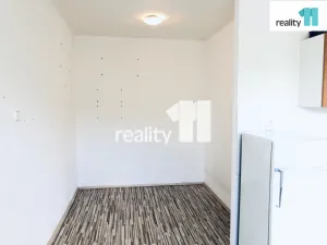Prodej bytu 1+kk, Praha - Hrdlořezy, Českobrodská, 24 m2