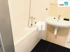 Prodej bytu 1+kk, Praha - Hrdlořezy, Českobrodská, 24 m2