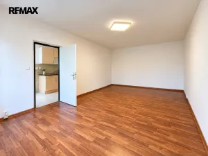Prodej bytu 2+1, Praha - Kamýk, Vnoučkova, 62 m2