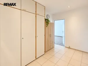 Prodej bytu 2+1, Praha - Kamýk, Vnoučkova, 62 m2