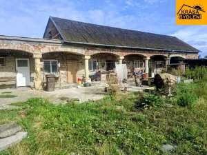 Prodej rodinného domu, Loučany, 250 m2