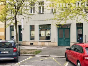 Pronájem obchodního prostoru, Hradec Králové - Pražské Předměstí, Chelčického, 77 m2