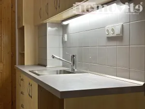 Pronájem obchodního prostoru, Hradec Králové - Pražské Předměstí, Chelčického, 77 m2