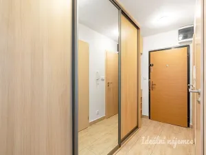 Pronájem bytu 2+kk, Praha - Stodůlky, Sezemínská, 43 m2