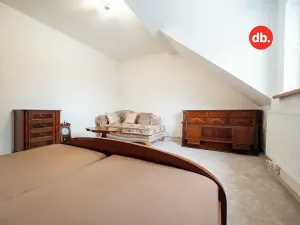 Prodej bytu 1+1, Karlovy Vary, Jabloňová, 45 m2