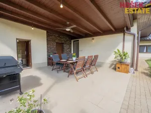 Prodej rodinného domu, Holubice, 240 m2