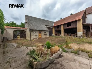 Prodej zemědělské usedlosti, Soběhrdy, 365 m2