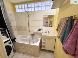 Pronájem bytu 2+kk, Praha - Hloubětín, Mochovská, 54 m2