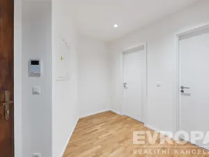 Pronájem bytu 2+kk, Praha - Michle, Magistrů, 50 m2