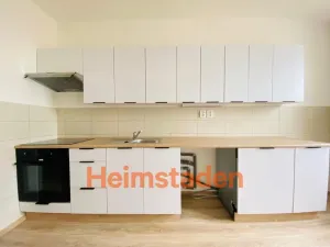 Pronájem bytu 2+1, Ostrava - Poruba, Hlavní třída, 77 m2