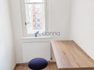 Pronájem bytu 3+kk, Praha, Vinohradská, 77 m2