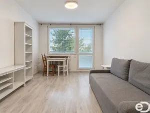 Pronájem bytu 2+kk, Praha, Točitá, 41 m2
