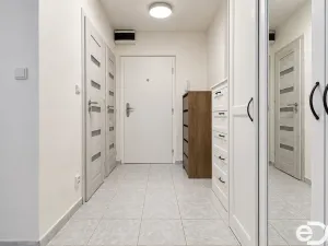 Pronájem bytu 2+kk, Praha, Točitá, 41 m2