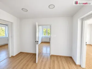 Pronájem bytu 3+1, Děčín - Děčín II-Nové Město, Wolkerova, 70 m2