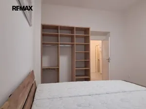 Pronájem bytu 3+kk, Praha - Žižkov, Hartigova, 65 m2