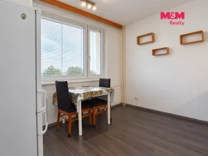 Pronájem bytu 1+1, Hradec Králové - Třebeš, třída Edvarda Beneše, 42 m2