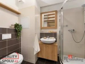 Pronájem bytu 1+kk, Praha - Kyje, Davidovičova, 31 m2