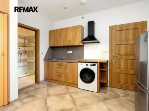 Pronájem bytu 1+kk, Zbuzany, Mramorová, 20 m2