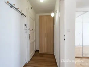 Pronájem bytu 2+kk, Praha - Vinohrady, náměstí Jiřího z Lobkovic, 47 m2
