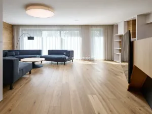 Pronájem rodinného domu, Praha - Troja, Pod Salabkou, 433 m2