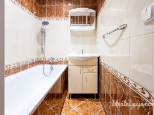 Pronájem bytu 2+kk, Praha, Na Komořsku, 45 m2