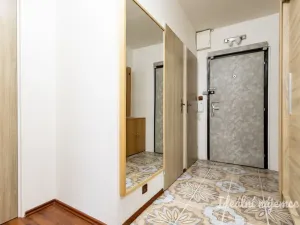 Pronájem bytu 2+kk, Praha, Na Komořsku, 45 m2