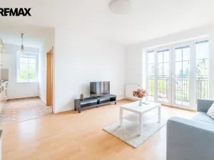 Prodej bytu 2+kk, Vestec, Ve Stromkách, 45 m2