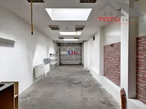 Pronájem garáže, Jaroměř, Hradecká, 63 m2