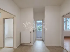 Pronájem bytu 2+kk, Praha - Holešovice, Komunardů, 49 m2