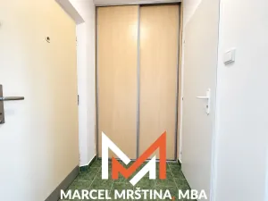 Pronájem bytu 1+kk, Náchod, Běloveská, 30 m2