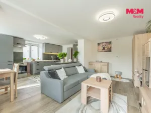 Prodej rodinného domu, Klobuky - Kobylníky, 204 m2