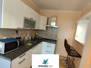 Prodej bytu 4+1, Teplice, Pod školou, 76 m2