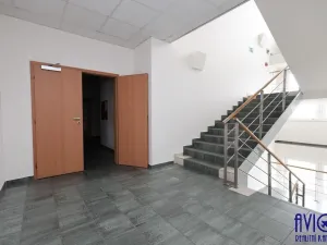 Pronájem kanceláře, Praha - Modřany, Mezi vodami, 400 m2