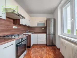 Prodej bytu 2+1, Sokolov, Heyrovského, 50 m2