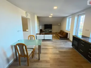 Pronájem rodinného domu, Bystřice - Ouběnice, 300 m2