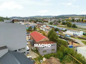 Pronájem výrobních prostor, Králův Dvůr, Tovární, 400 m2
