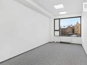 Pronájem kanceláře, Liberec - Liberec II-Nové Město, Chrastavská, 277 m2