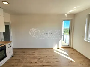 Pronájem bytu 2+kk, Praha - Hlubočepy, Fabiánové, 42 m2