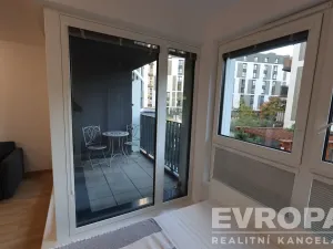 Pronájem bytu 1+kk, Praha - Žižkov, Olgy Havlové, 40 m2