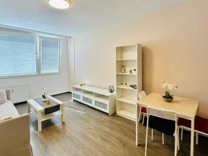Pronájem bytu 2+kk, Praha - Kamýk, Zimova, 43 m2