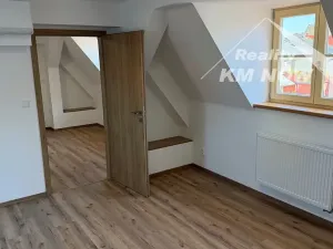 Pronájem bytu 3+kk, Kroměříž, Velké náměstí, 80 m2
