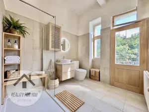 Prodej bytu 3+1, Praha - Libeň, náměstí Dr. Václava Holého, 102 m2
